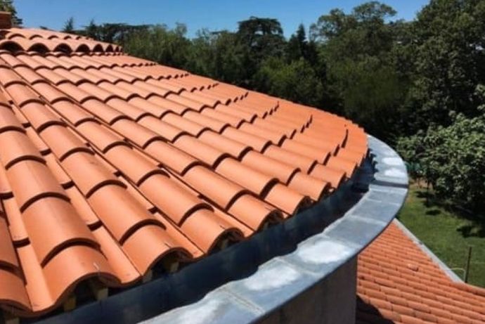 Détail couverture toiture Bourges - Expertise nettoyage